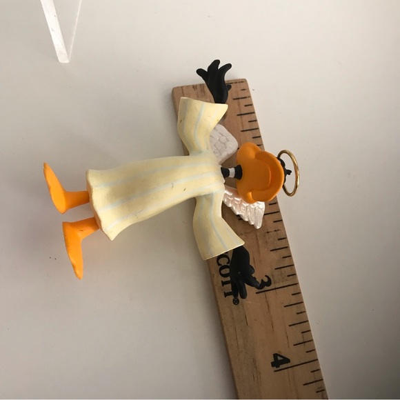 Hallmark 1994 Looney Tunes - Daffy Duck As Angel Christmas Ornament - VTG - Picture 11 of 12
